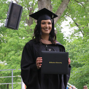 Meet your Posher, Chloe